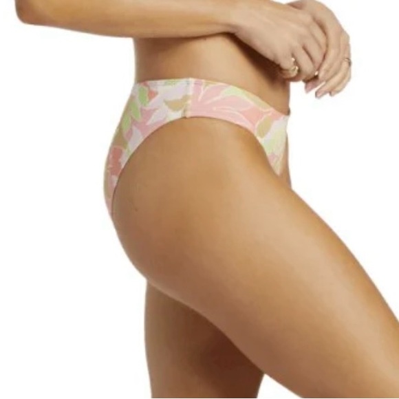 Billabong Pink and Orange Floral Fabric - Picture 2 of 10